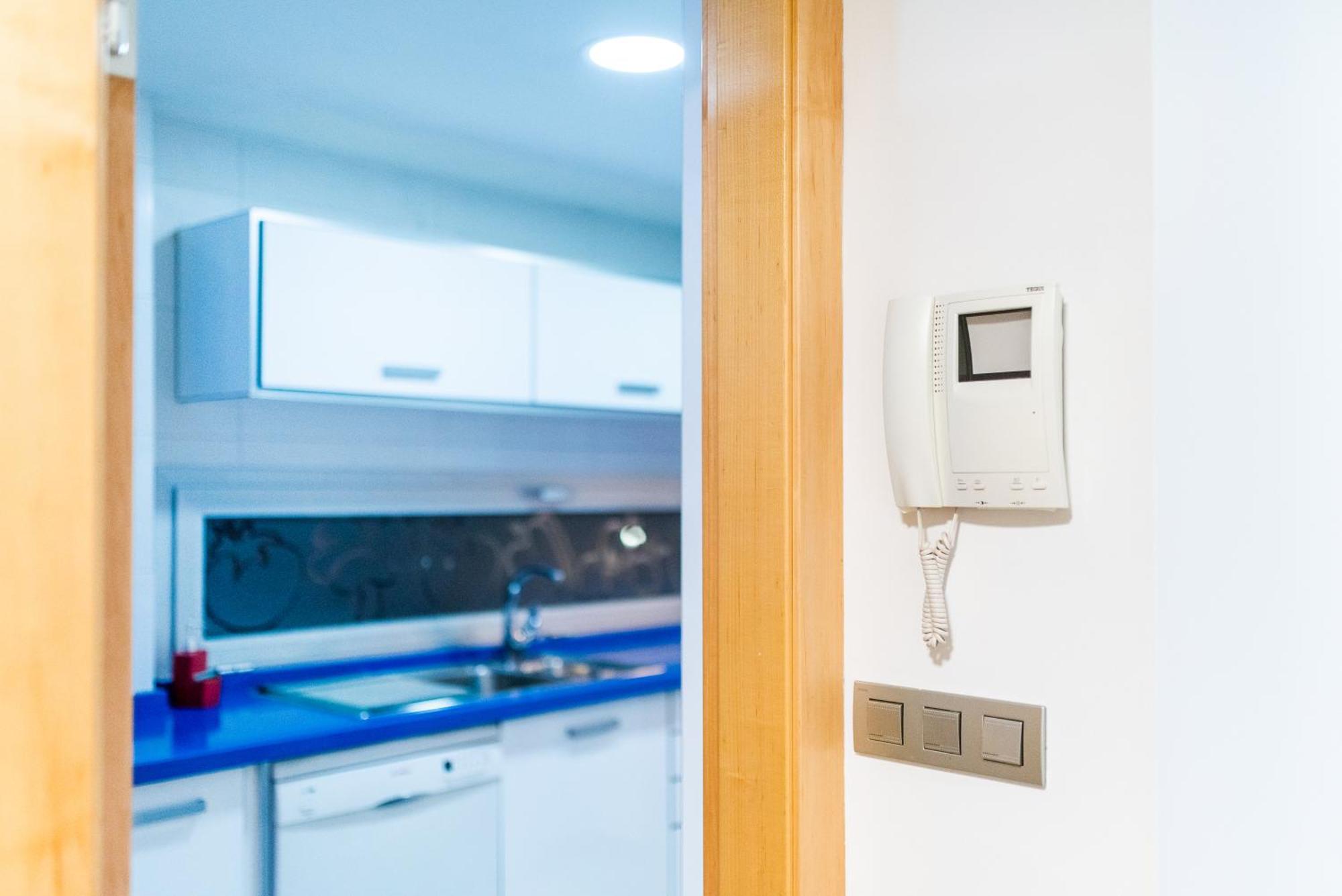 Apartamento Tuguest Avenida De La Investigacion - Free Parking Granada Exterior foto