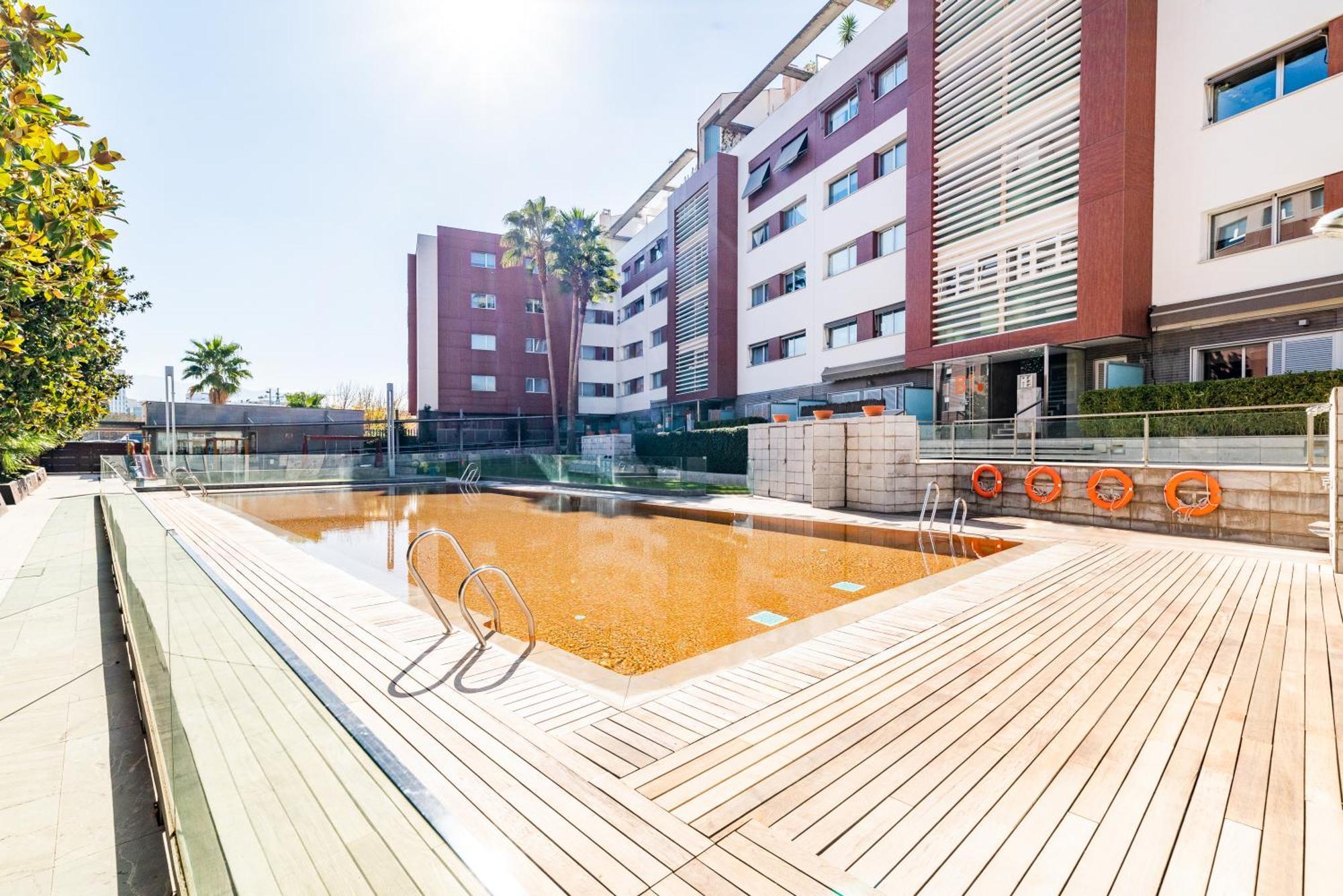 Apartamento Tuguest Avenida De La Investigacion - Free Parking Granada Exterior foto